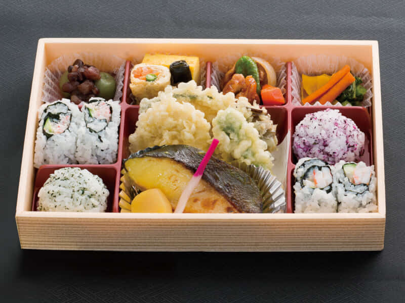 ［彩弁当］銀だらの西京焼弁当｜おおたかの森駅前でテイクアウト・デリバリーならはな膳